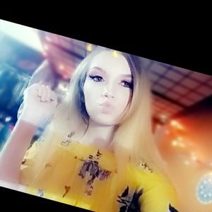 Meet your Posher, Bella